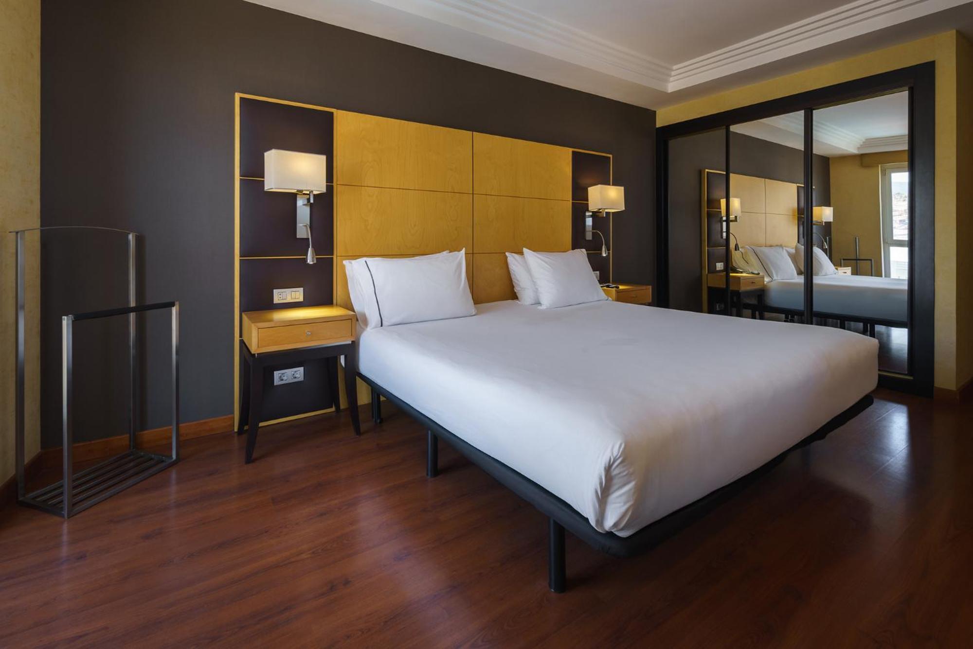 เอซี โฮเต็ล อัลเมเรีย Hotel อัลเมรีอา ภายนอก รูปภาพ