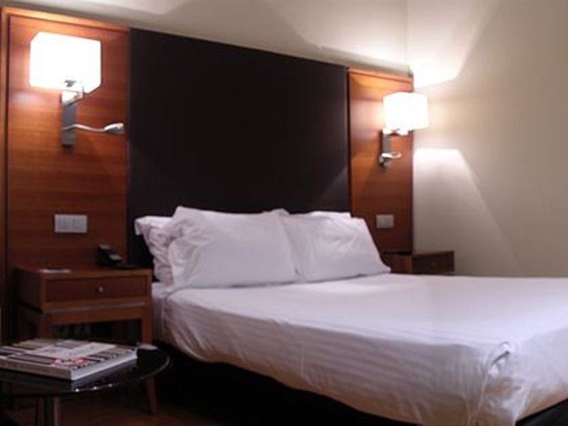 เอซี โฮเต็ล อัลเมเรีย Hotel อัลเมรีอา ภายนอก รูปภาพ